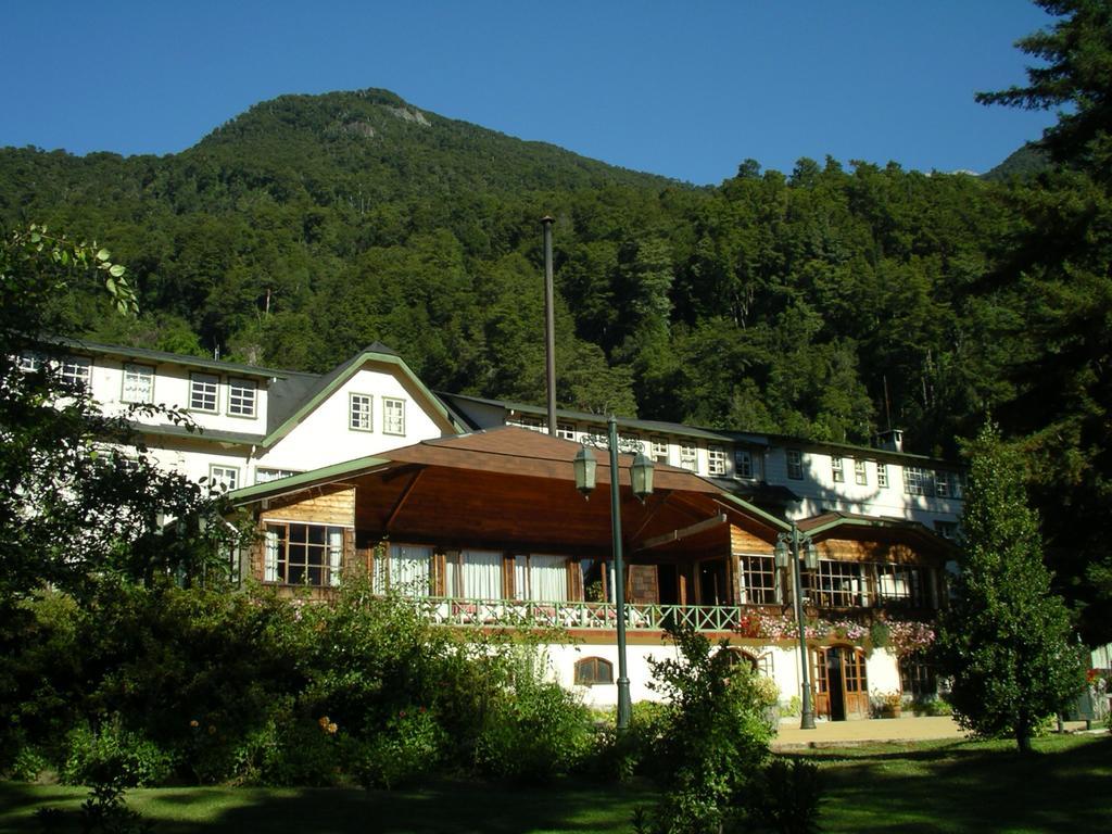Hotel Peulla Exteriör bild