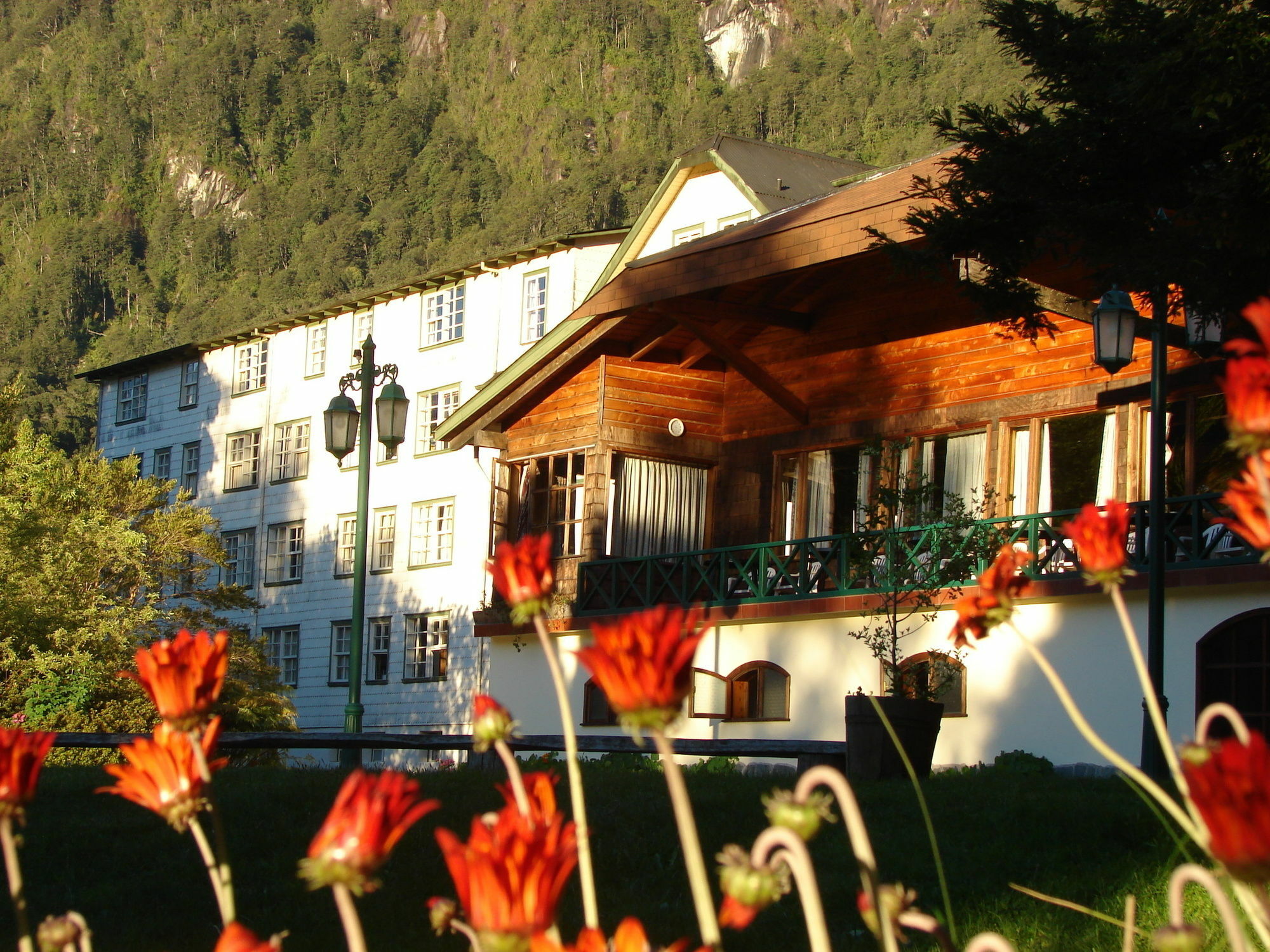 Hotel Peulla Exteriör bild
