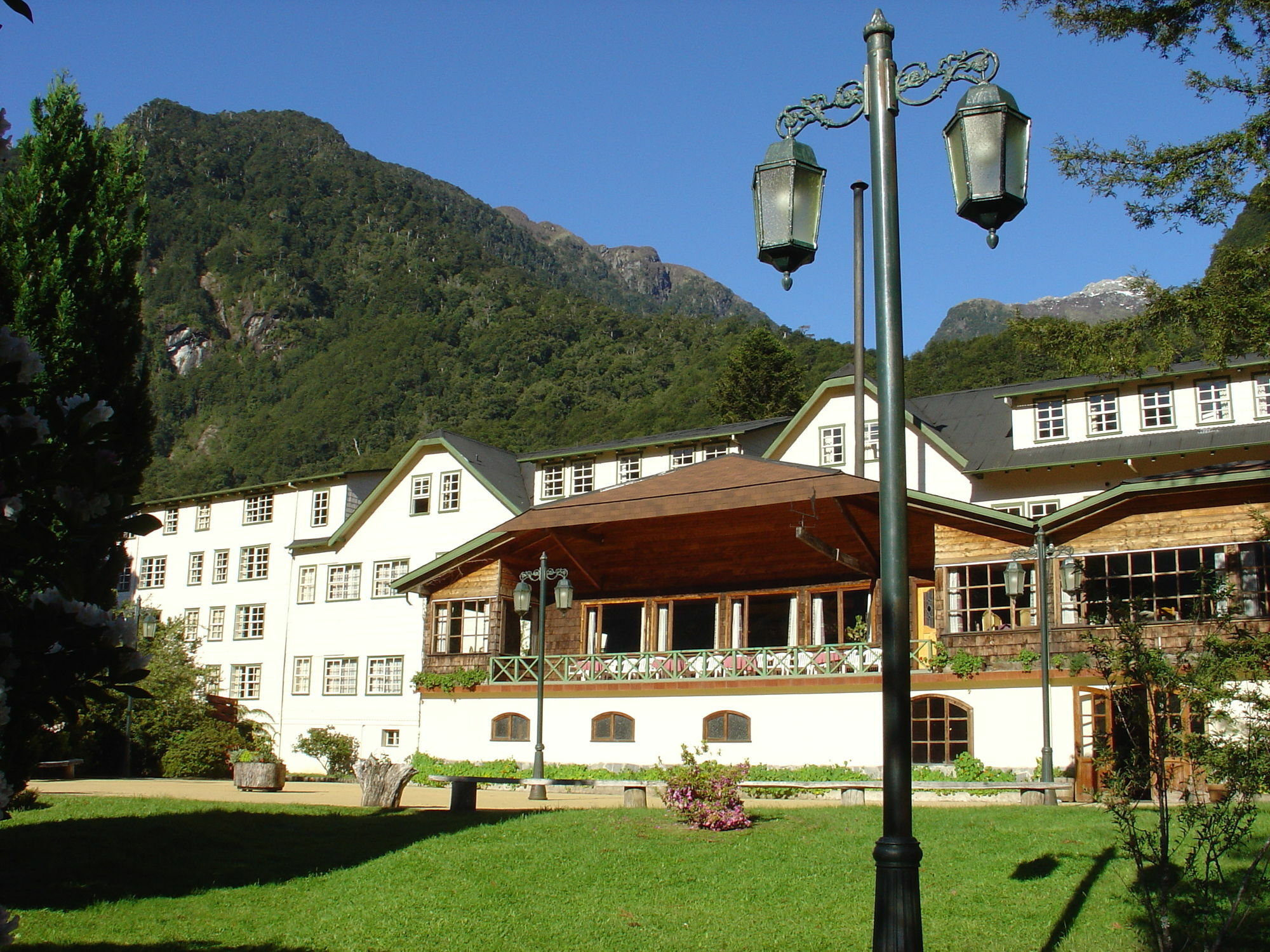 Hotel Peulla Exteriör bild